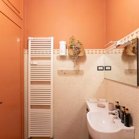 Appartement Arts At Corso Vercelli Milaan
